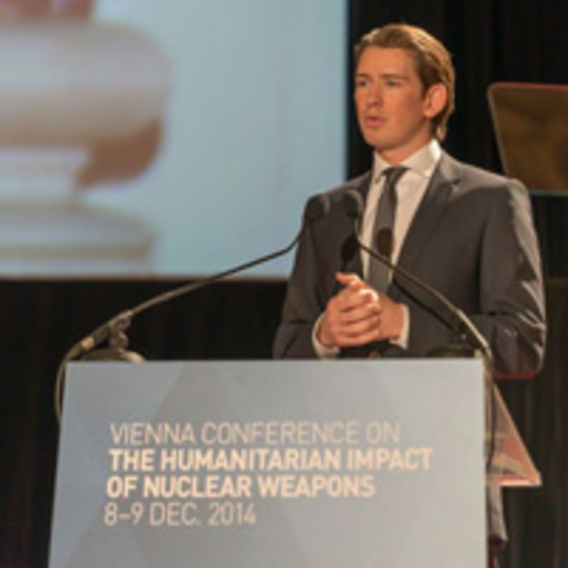 Österreichischer Außenminister redet vor der Staatskonferenz zu den humanitären Folgen von Atomwaffen in Wien, Dezember 2014. Foto: ICAN